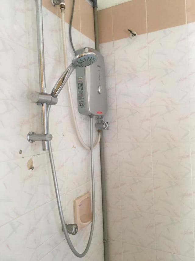 Paip Shower Dan Mangkuk Tandas